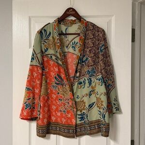 Colorful Floral Open Blazer Jacket
100% silk 
Made in Italy